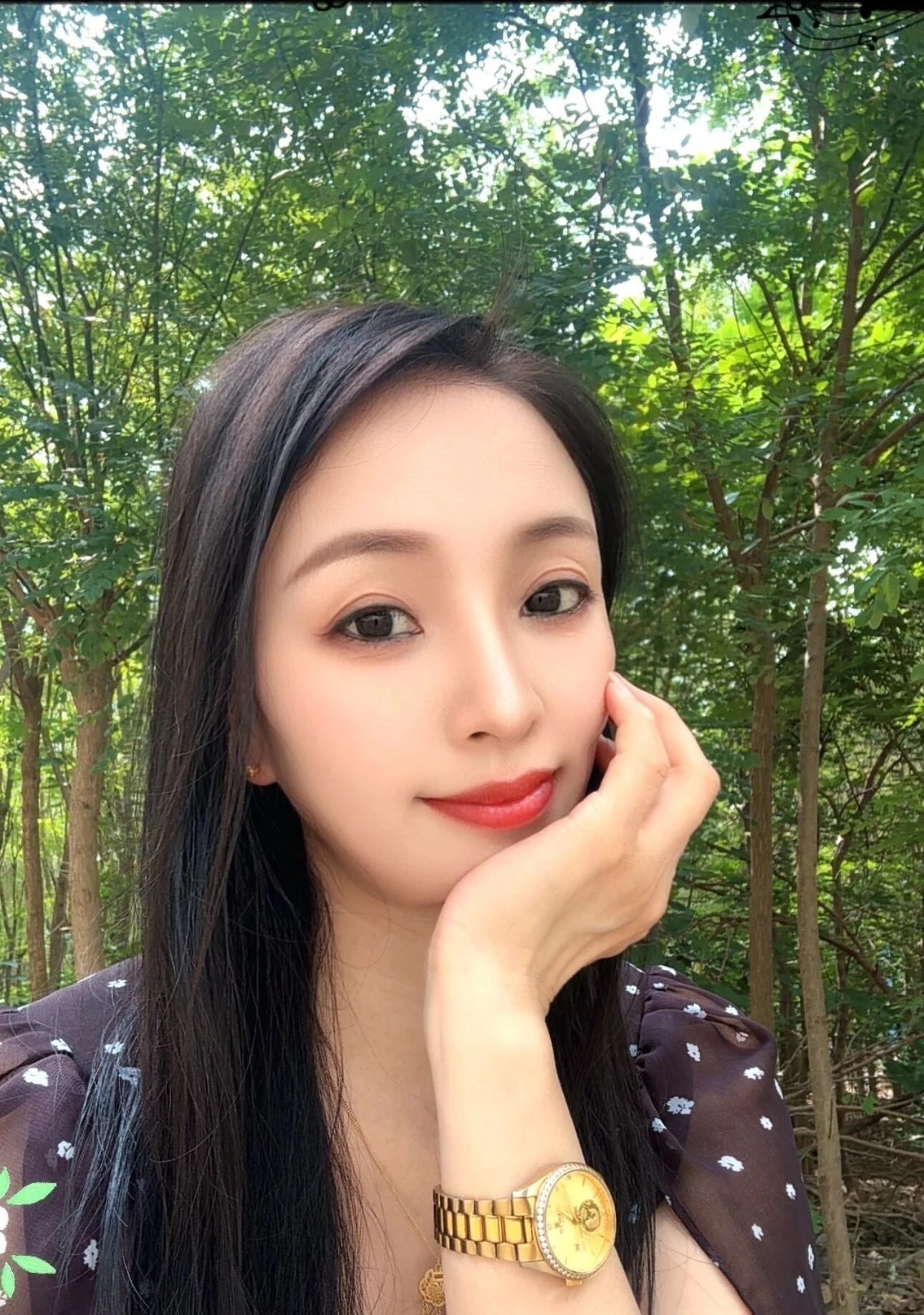 有时候，一个人真正的高级，并不是穿了多贵的衣服，也不是站在多繁华的地方